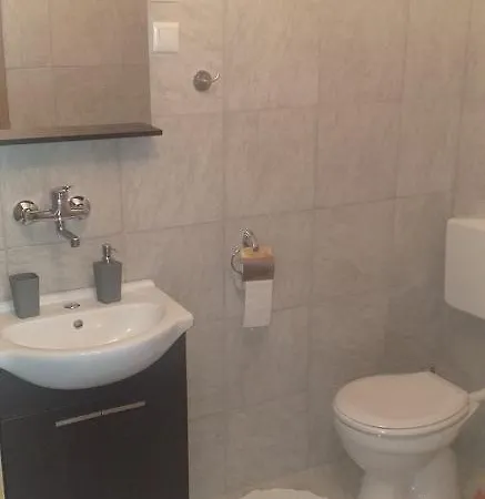 Apartment Relax 3 Crni Kal